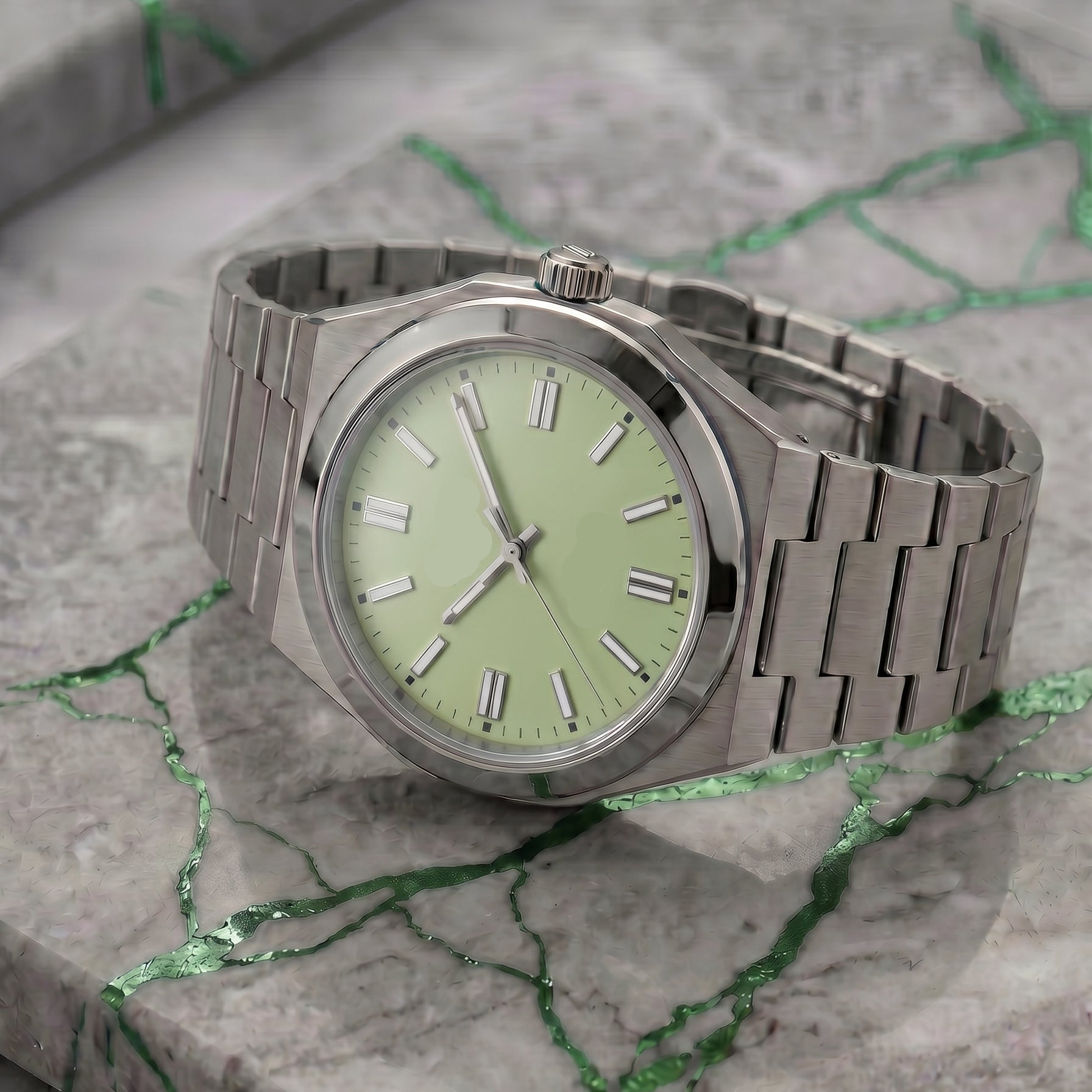Montreval Artis Lime Steel – automatic watch, stainless steel case and bracelet
